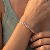 Thumbnail for Bracelet jonc — gros plan sur les détails, or rose | SKU: nftd-rg