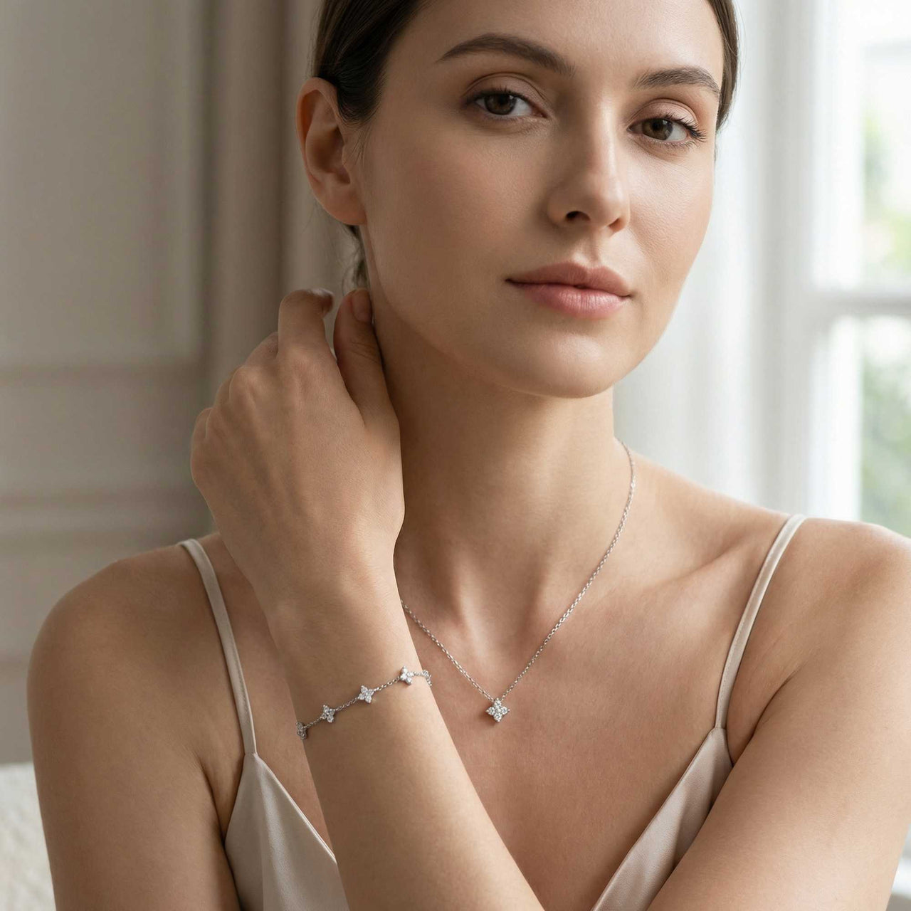 Kristall Blumen Anhänger Kette