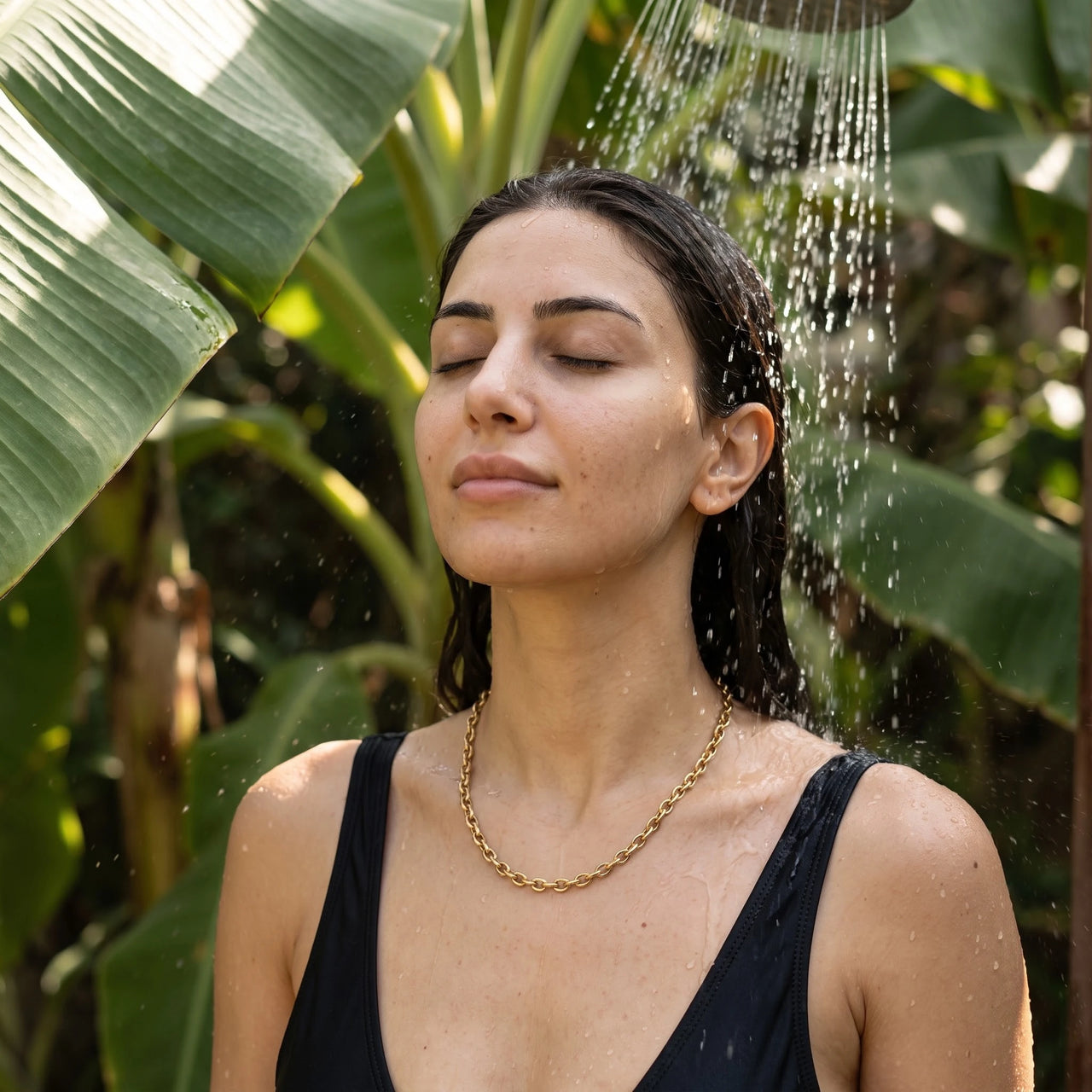 The Chain, gold necklace — outdoor shower | SKU: lachaine