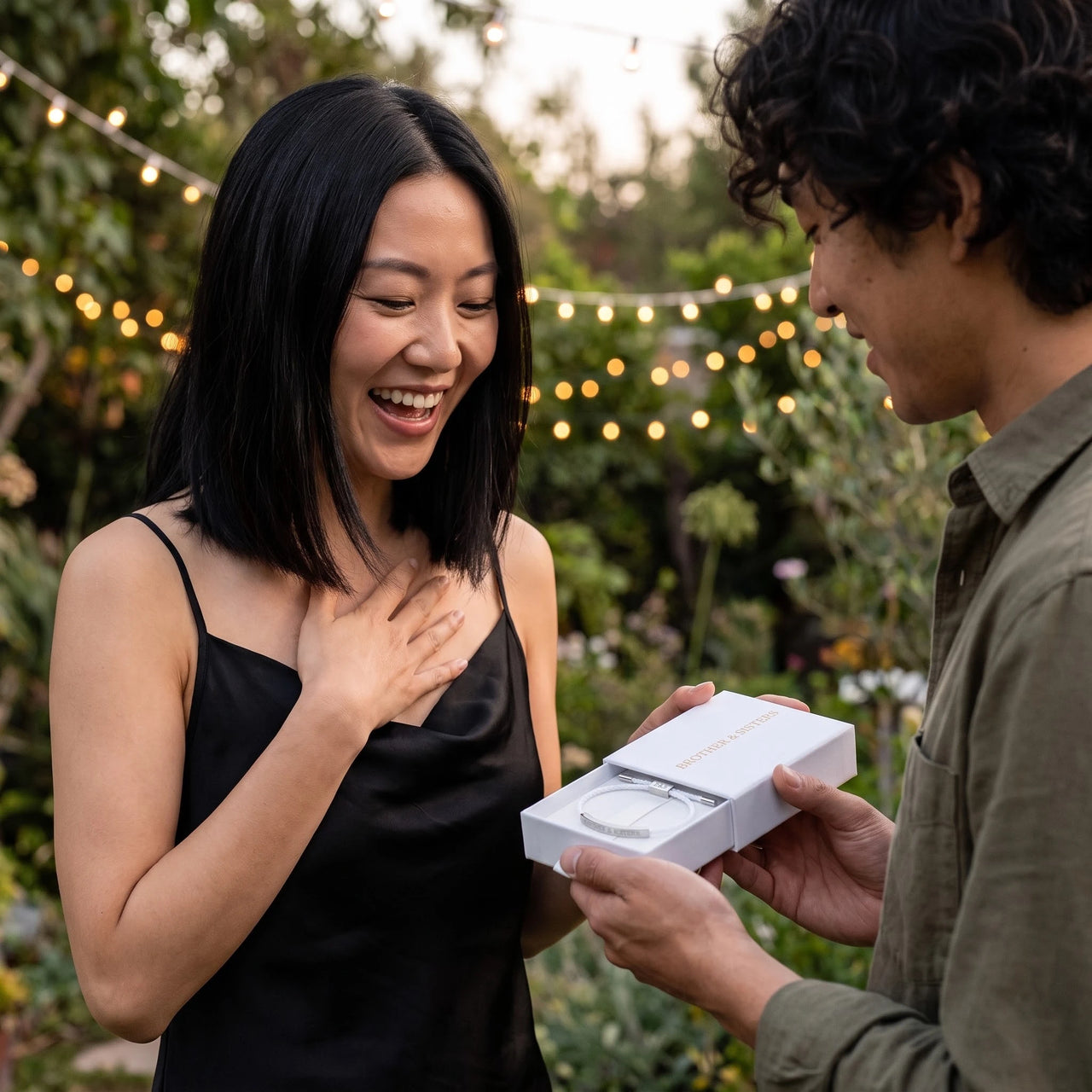 La Perle, silver bracelet — gift reveal | SKU: laperle-wg