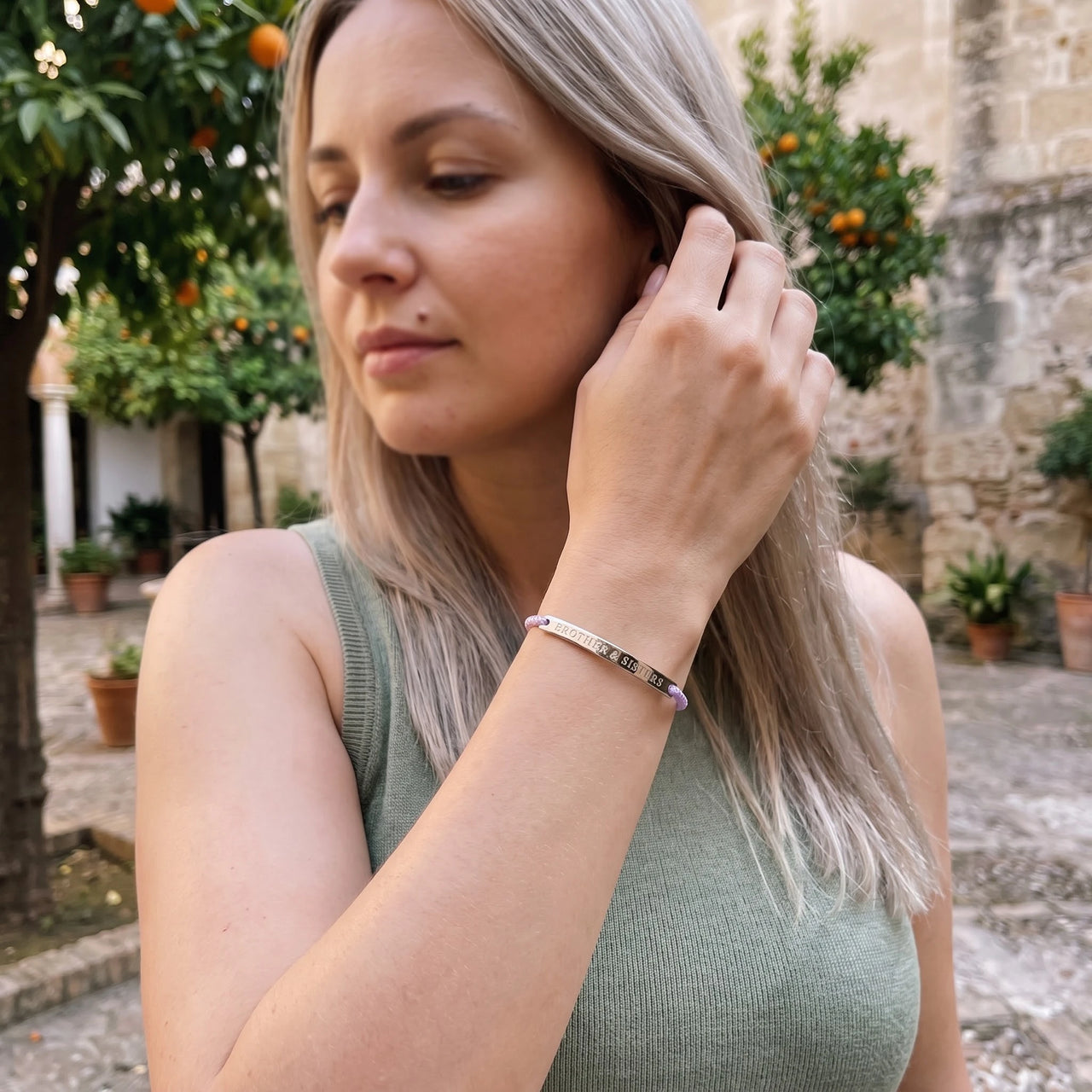 Le Mauve, silver bracelet — worn gesture | SKU: lemauve-wg