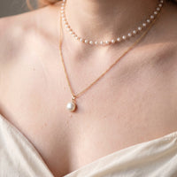 Thumbnail for The Pure, gold necklace — close up | SKU: lepure