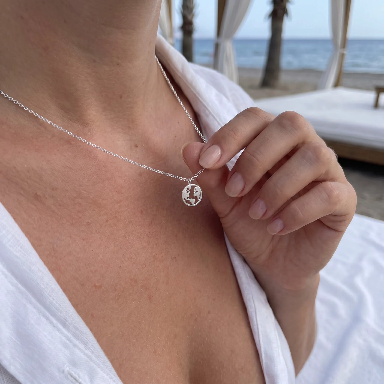 Silver necklace worn, showing its real size | SKU: 22173453-white-gold