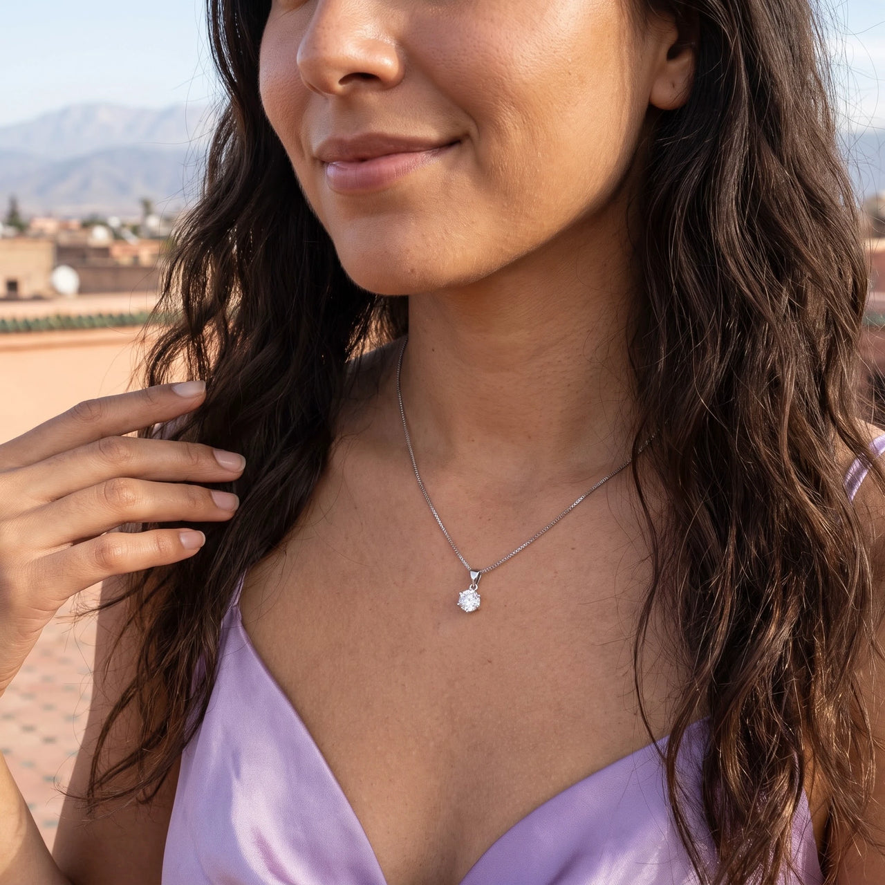 Silver necklace worn on a summer trip | SKU: 505665