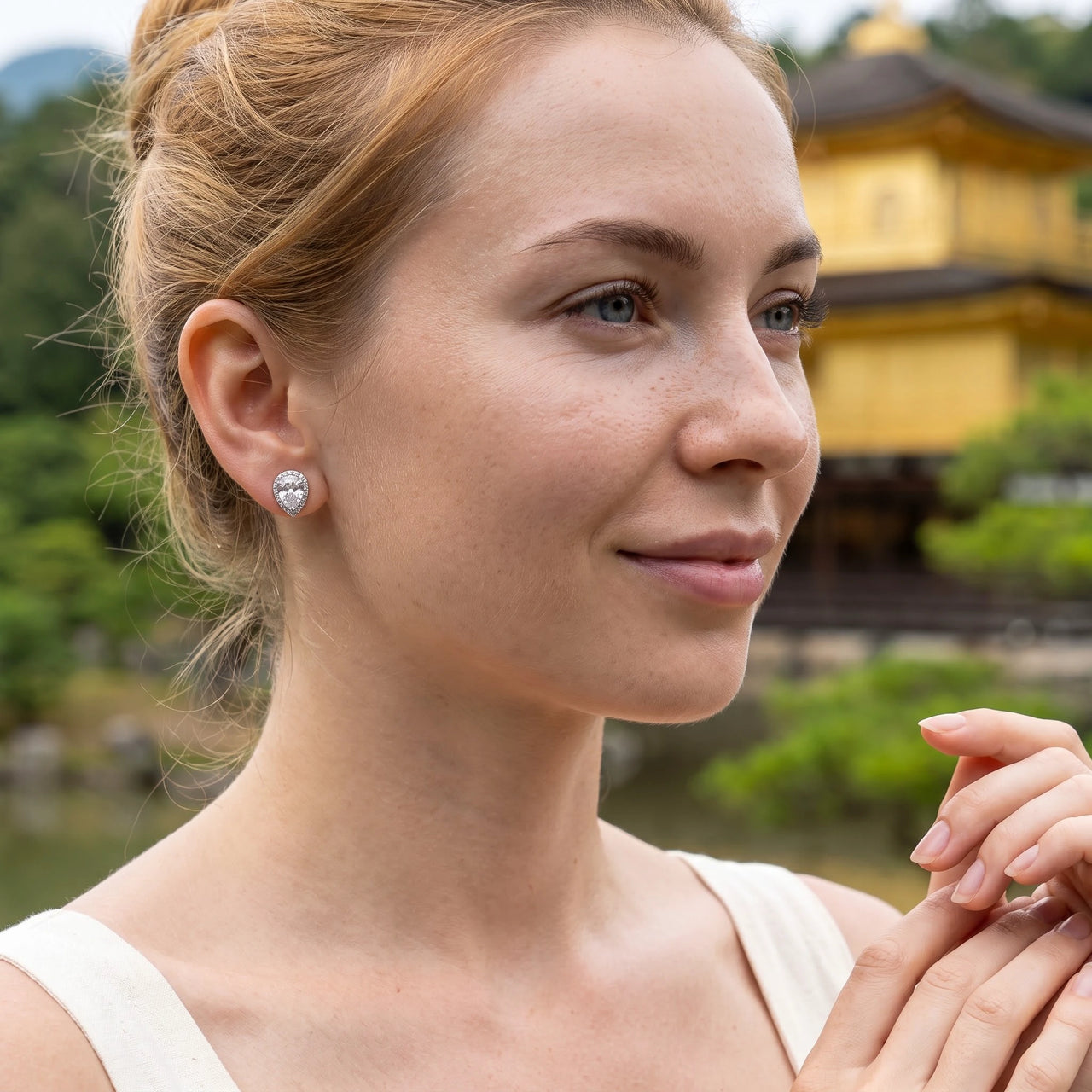 Boucles d'oreilles mariage — photo portée en escapade, argent | SKU: 505174