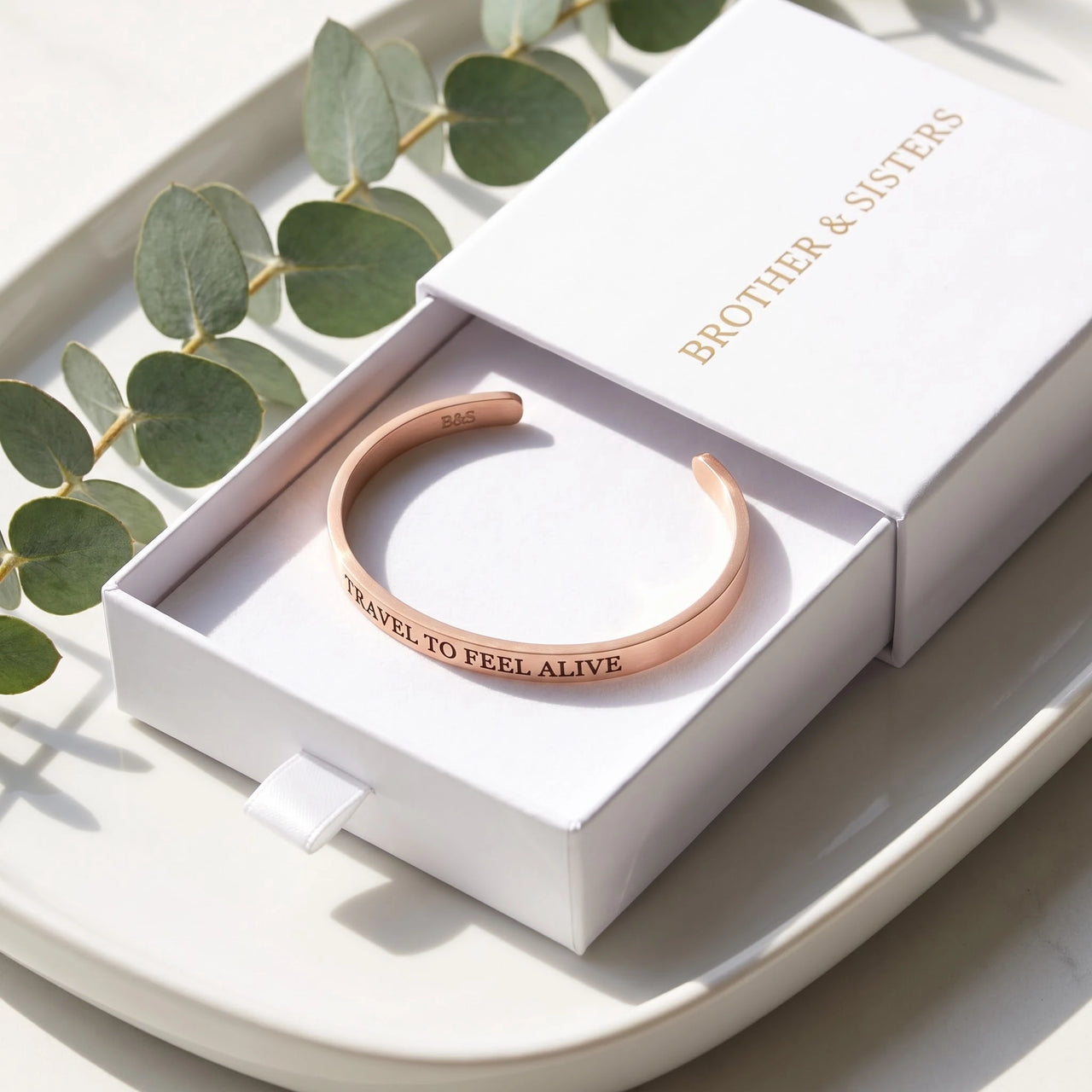 Travel To Feel Alive, rose gold bracelet — gift box | SKU: ttfa-rg